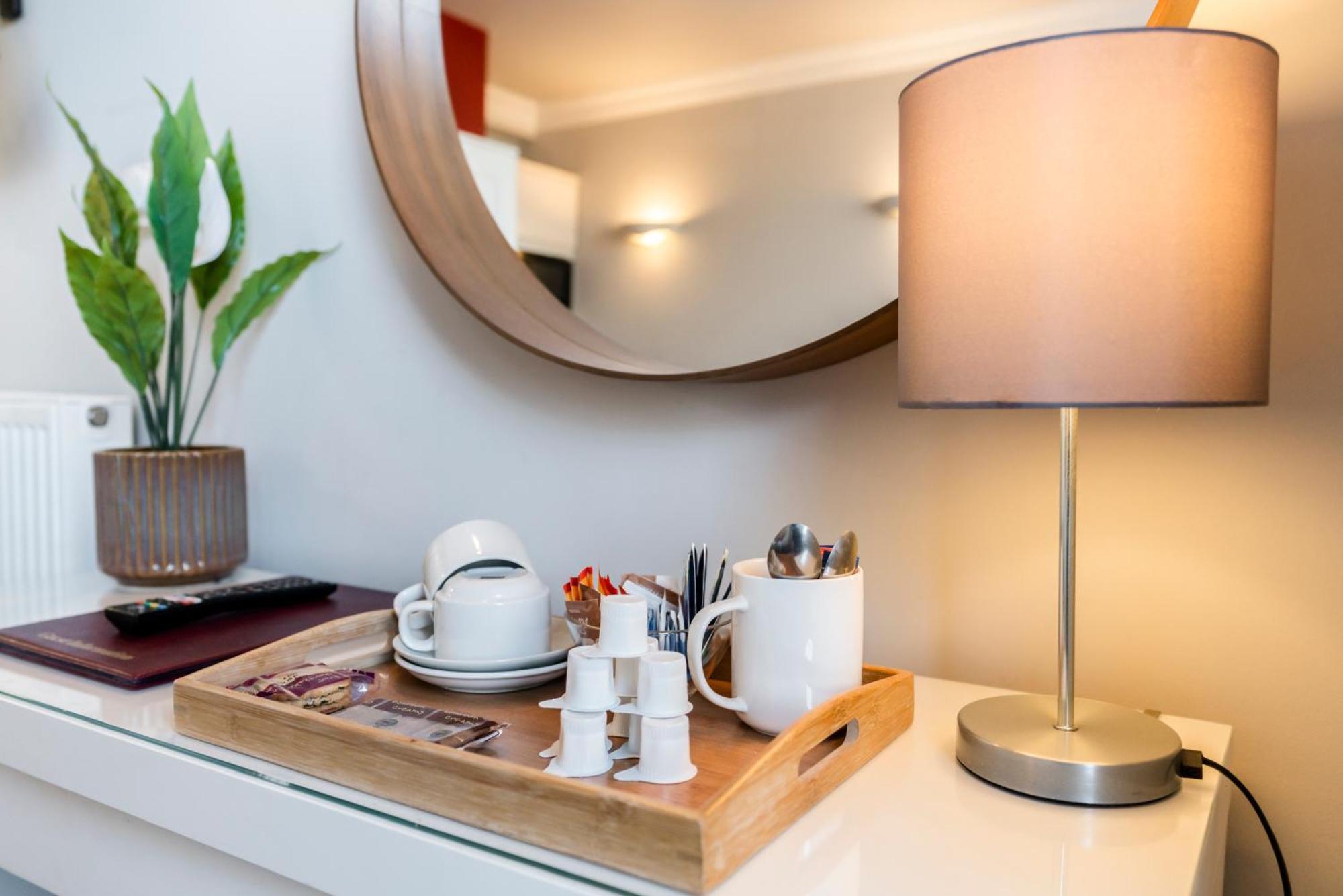 1 Riverside Apartments NWI Dış mekan fotoğraf
